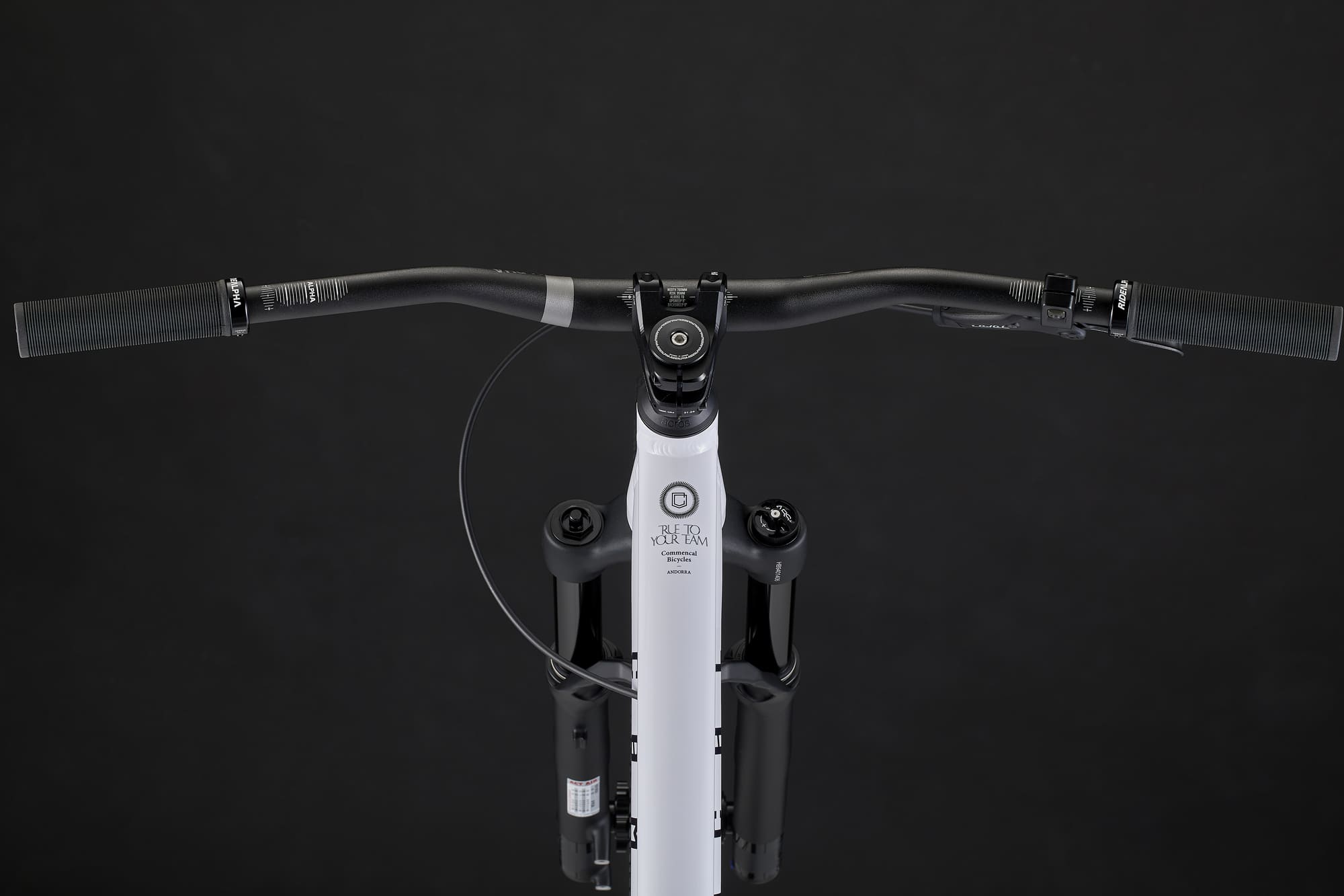 Commencal Absolut Pure White - дополнительное фото 1