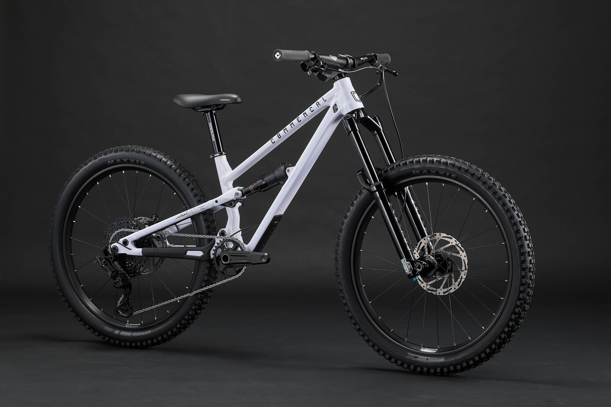 Commencal Clash 24 Pure White - слайд 2