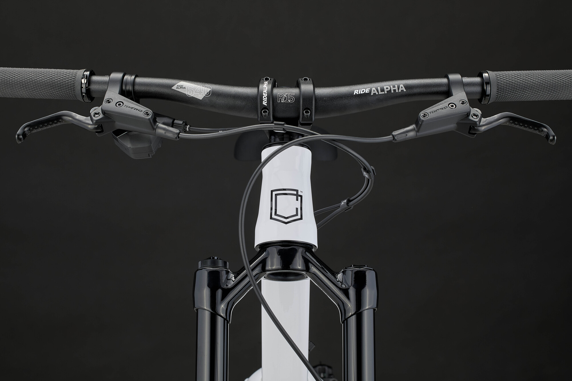 Commencal Clash 24 Pure White - дополнительное фото 2