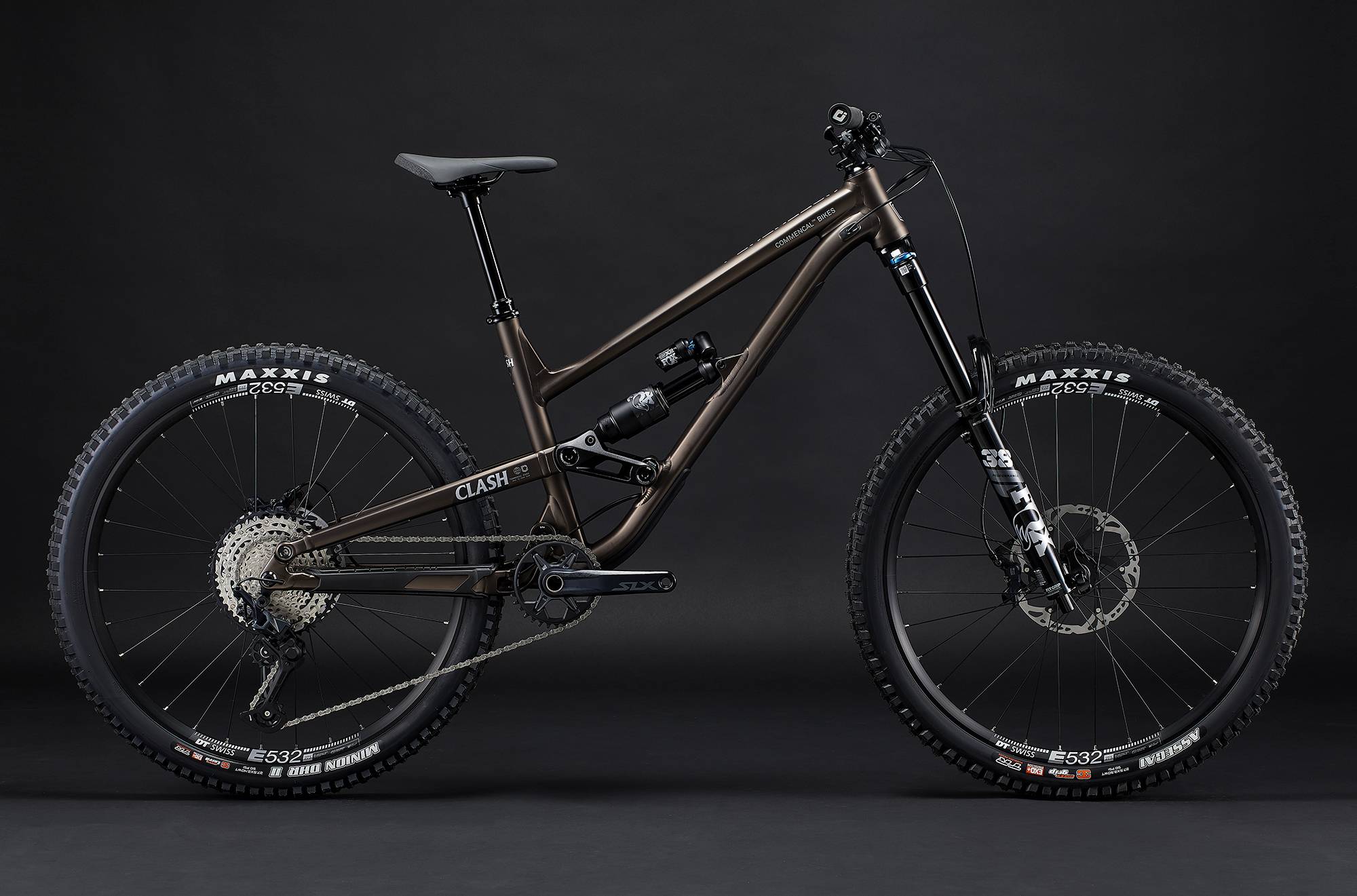 Commencal Clash Essential Frozen Brown - слайд 1