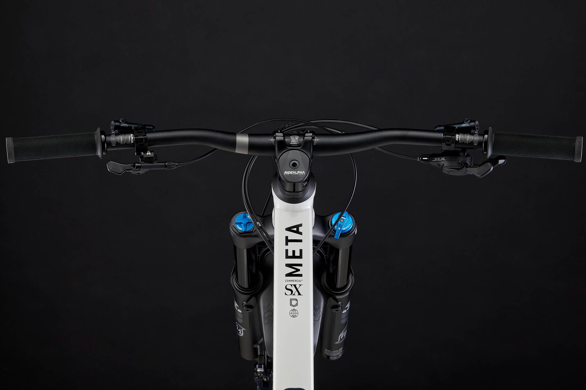 Commencal Meta SX v5 Essential Clear Silver - дополнительное фото 1