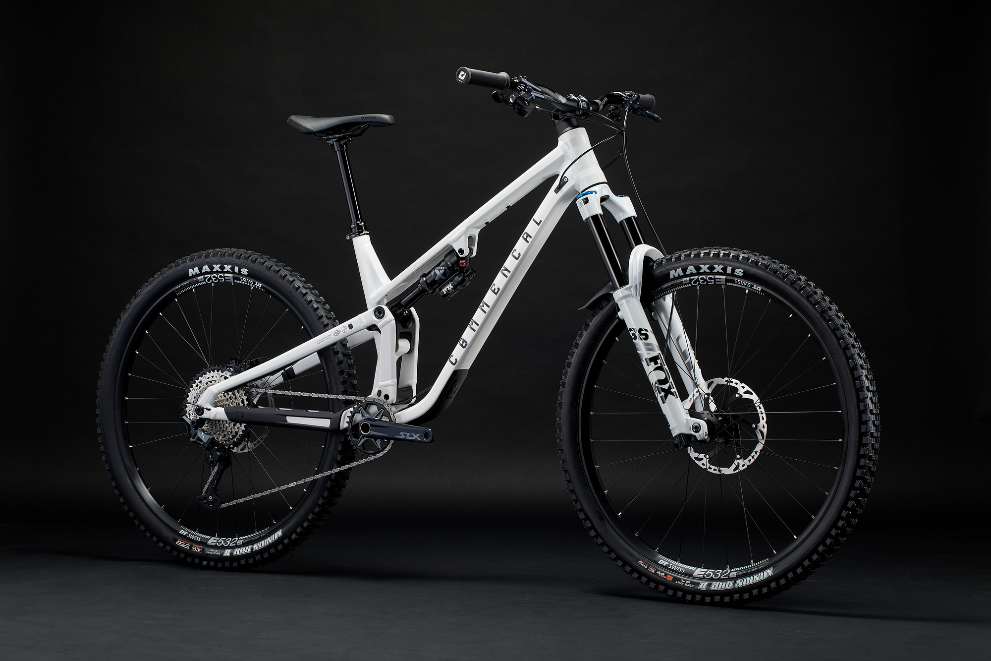 Commencal Meta v5 Essential Pure White - слайд 2