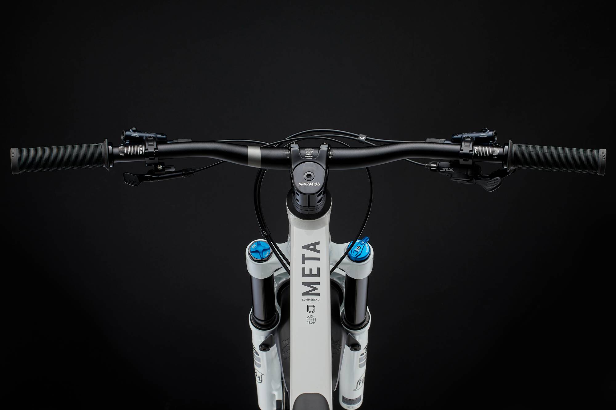 Commencal Meta v5 Essential Pure White - дополнительное фото 1