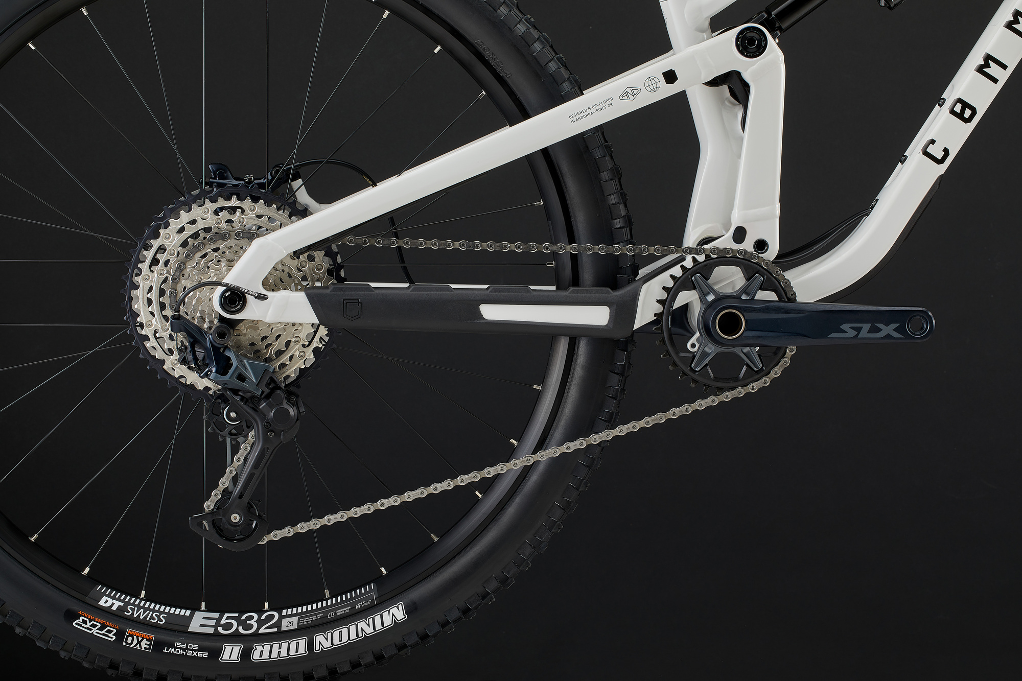 Commencal Meta v5 Essential Pure White - дополнительное фото 3