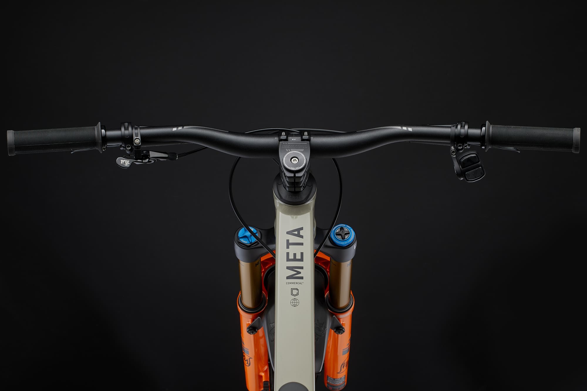 Commencal Meta v5 T-Type Chalk - дополнительное фото 1