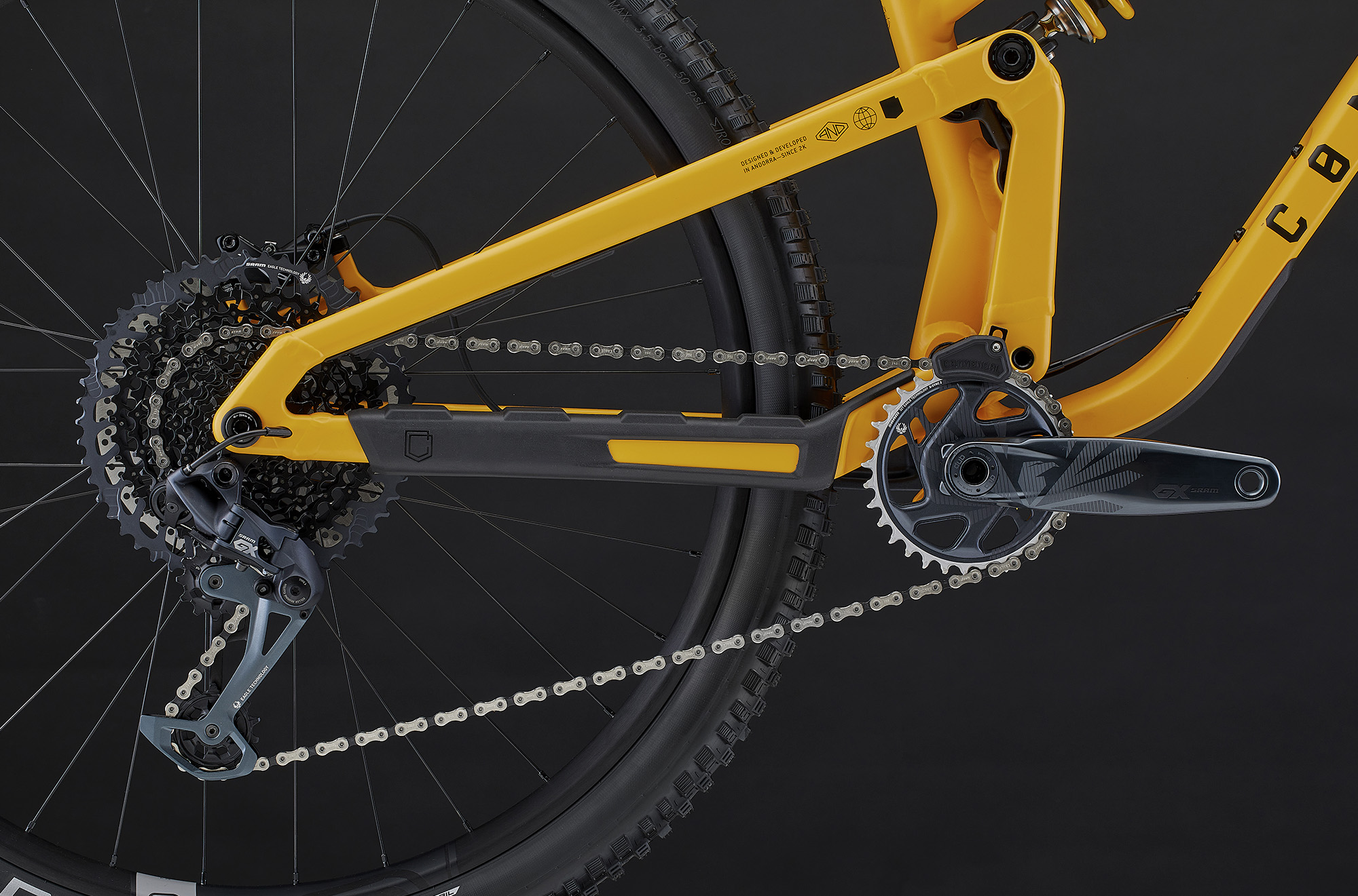 Commencal Meta v5 Ohlins Edition Yellow - дополнительное фото 3
