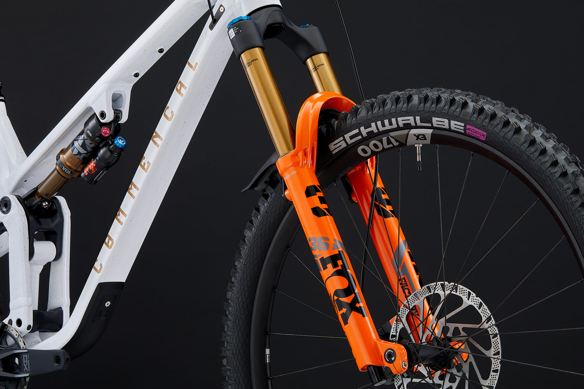 Commencal Meta v5 Signature Glittery White - дополнительное фото 2