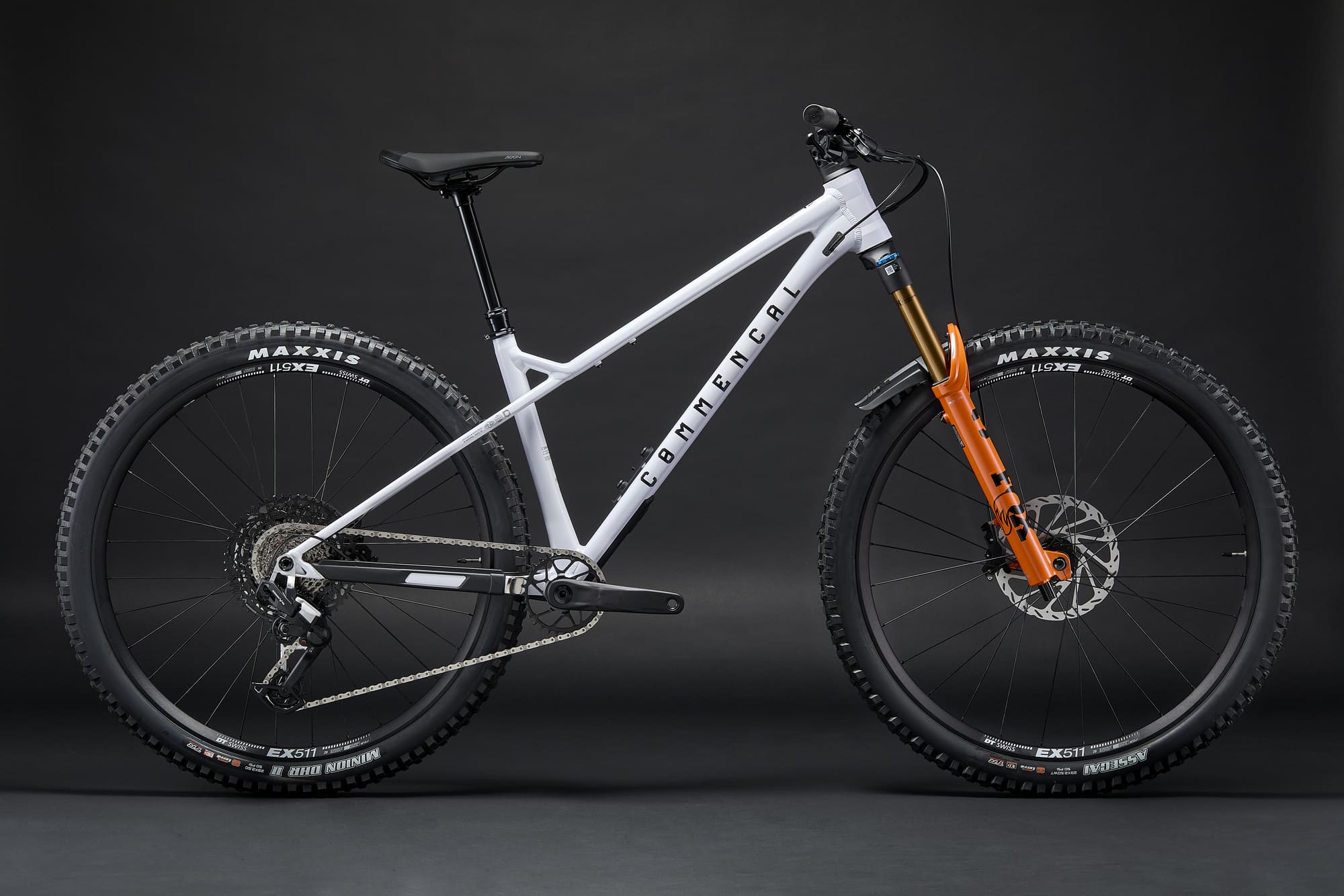 Commencal Meta HT V3 Signature Pure White - слайд 1