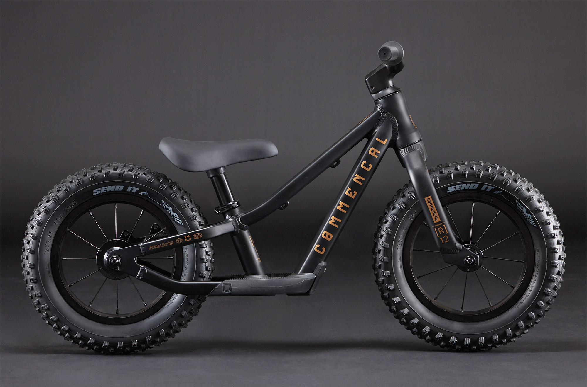 Commencal Ramones 12 Push Bike Black - слайд 1