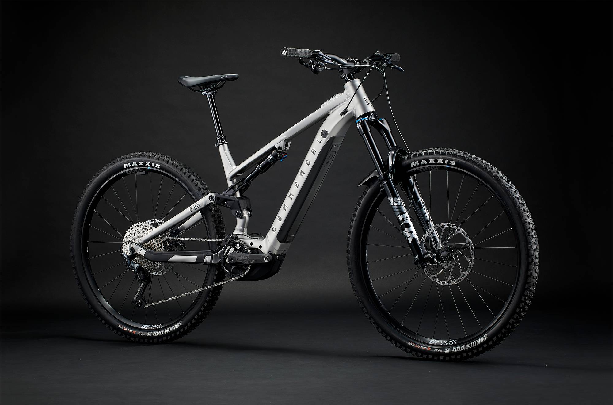 Commencal Meta Power TR Bosch Essential Silver - слайд 2