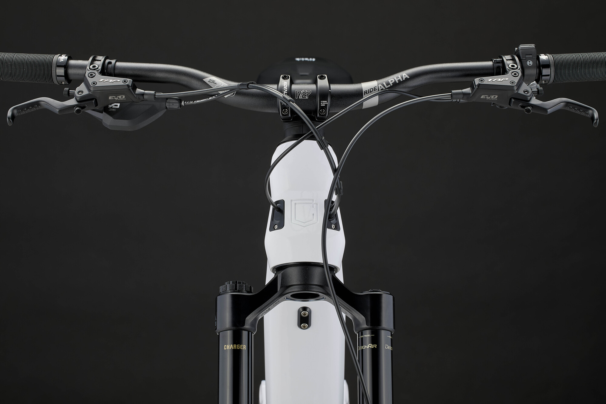 Commencal Meta Power SX 800 RockShox Pure White - дополнительное фото 2