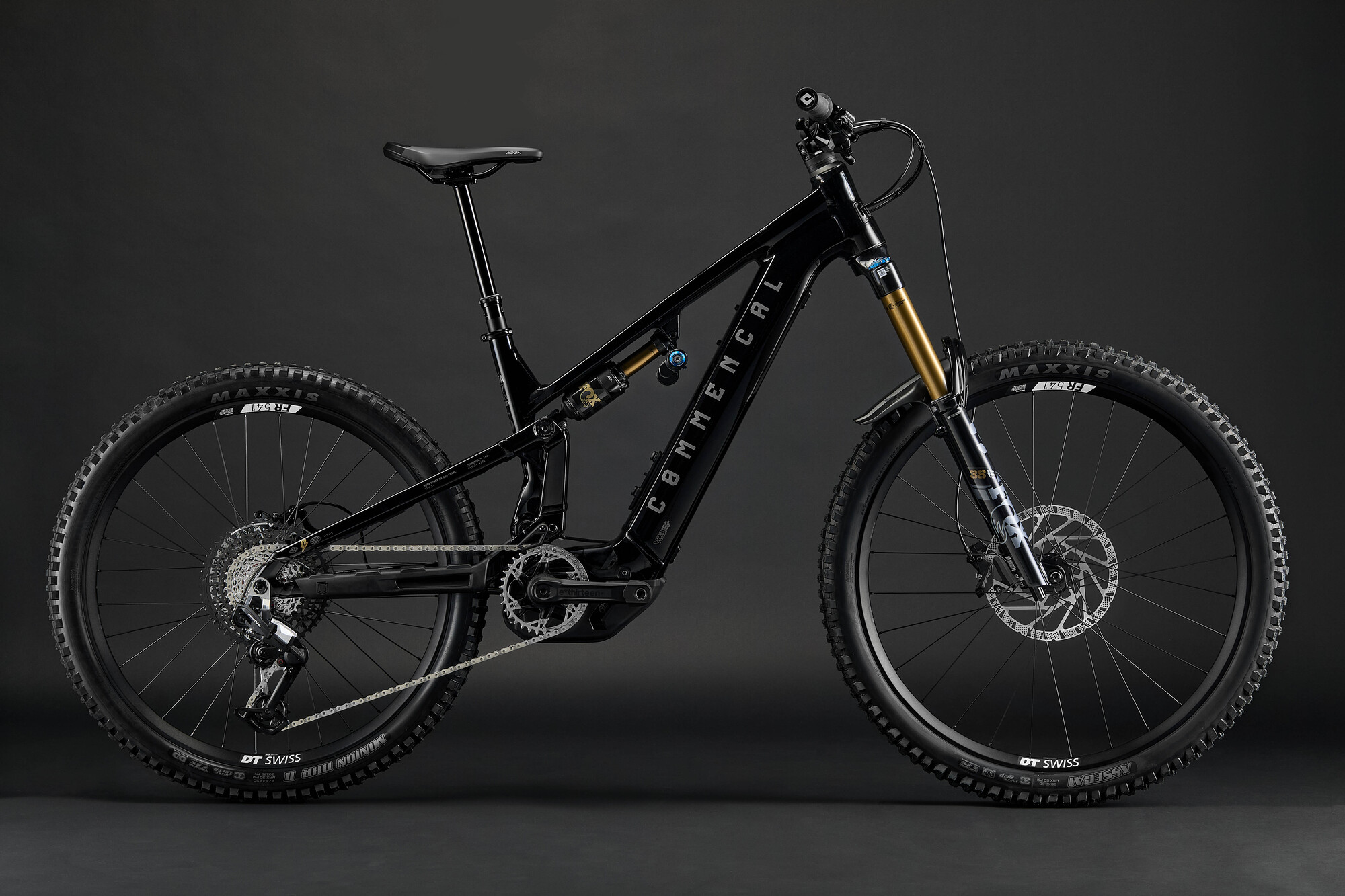 Commencal Meta Power SX 800 Signature Pure Black - слайд 1