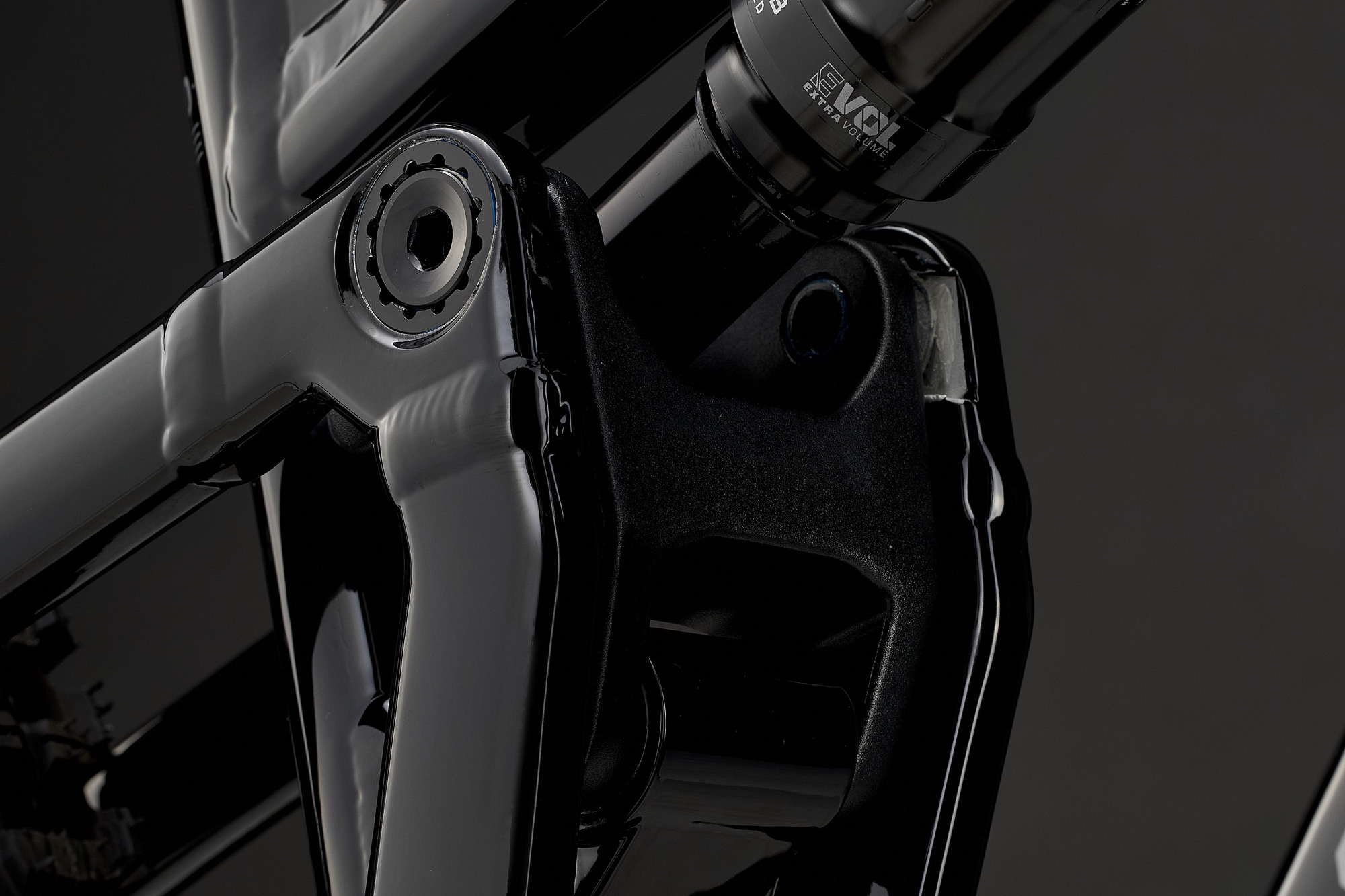 Commencal TEMPO Power Essential Eagle 90 - дополнительное фото 7